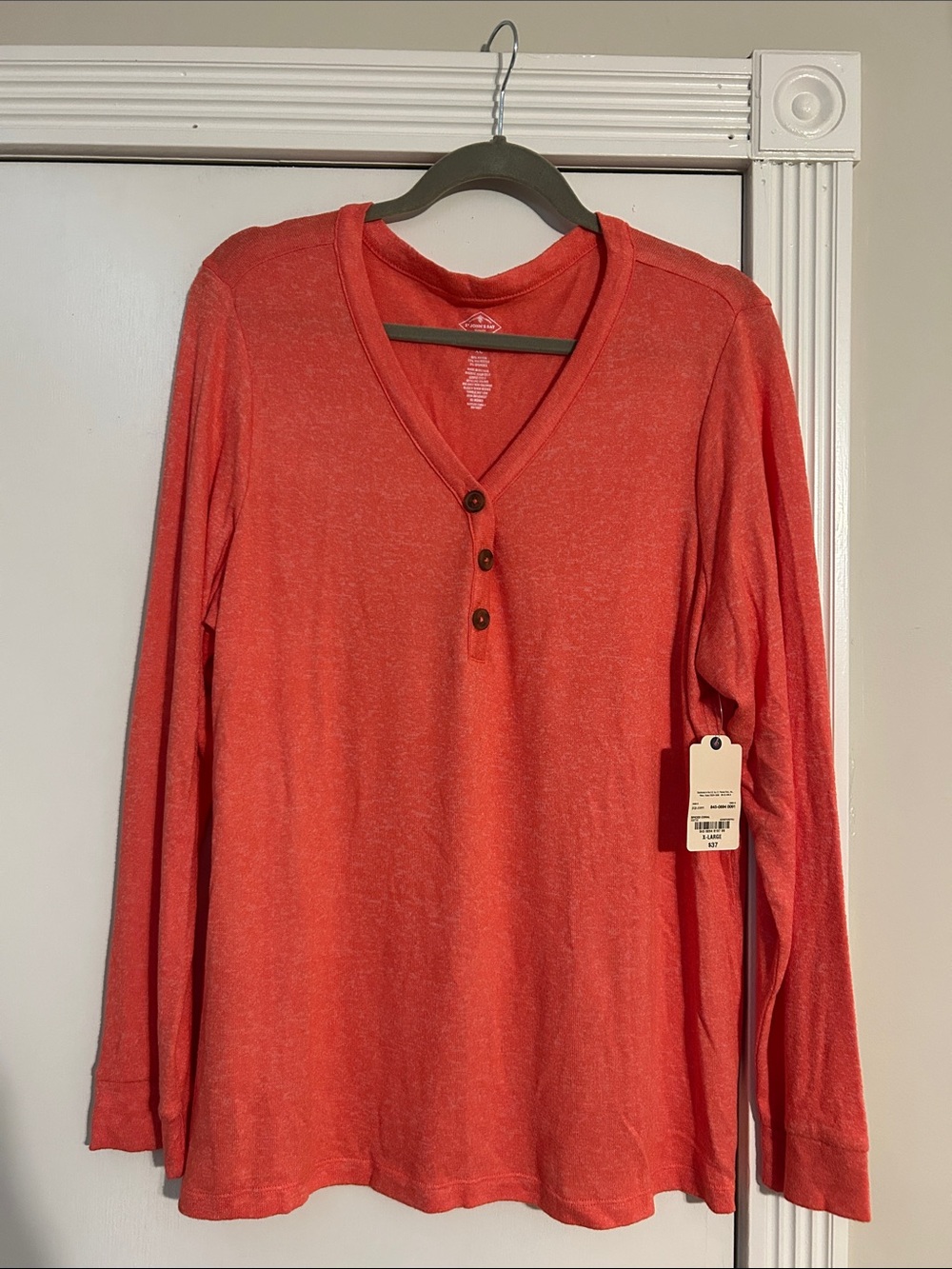 St John’s Bay size XL women’s Long Sleeve V-Neck Henley Top in spiced Coral